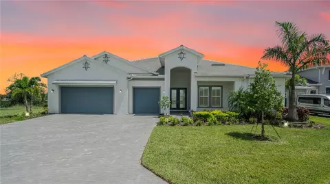 17705 Lucaya Dr, Bradenton, FL 34202