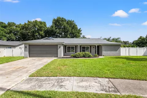3842 Highgate Dr, Valrico, FL 33594