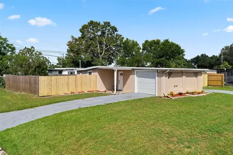 11906 104th St, Largo, FL 33773