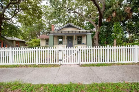 2825 56th St S, Gulfport, FL 33707