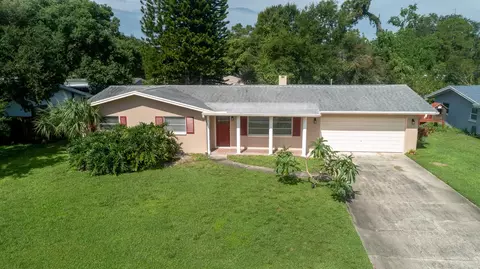 1012 Gershwin Dr, Largo, FL 33771