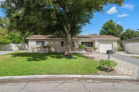 4497 58th Way N, Saint Petersburg, FL 33709