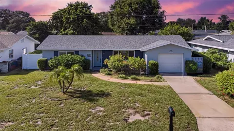 11006 91st Ave, Seminole, FL 33772