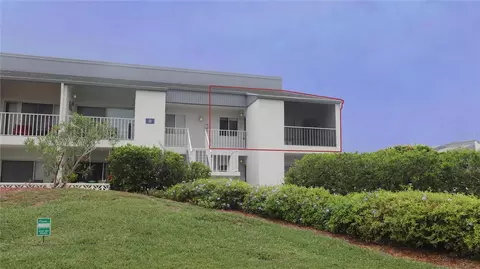 14800 Walsingham Rd #218, Largo, FL 33774