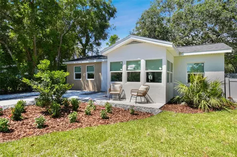 426 Lexington St, Dunedin, FL 34698