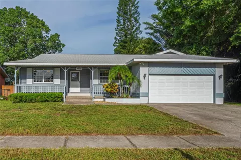 2305 Sugarbush Dr, Holiday, FL 34690