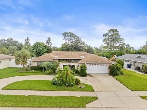 8767 Merrimoor Blvd, Seminole, FL 33777