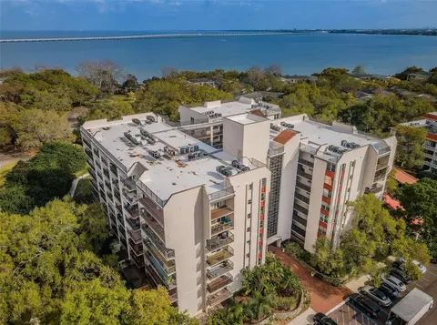 2699 Seville Blvd #408, Clearwater, FL 33764
