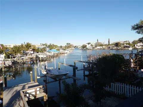 14975 1st St E, Madeira Beach, FL 33708