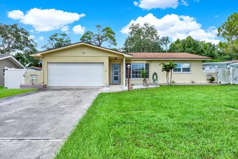 11633 Walker Ave, Seminole, FL 33772