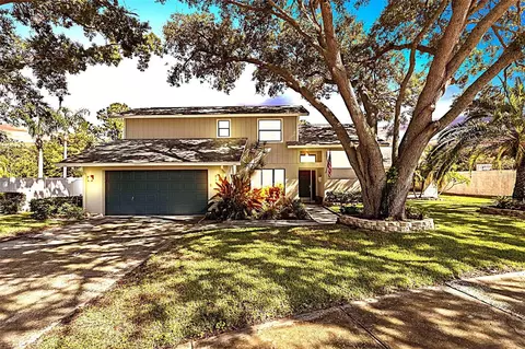 1698 Brae Moor Ln, Dunedin, FL 34698