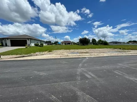 1309 NE 2nd Ave, Cape Coral, FL 33909