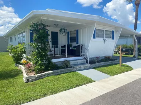 34122 Oak Dr N, Pinellas Park, FL 33781