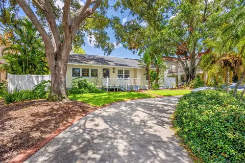 7227 3rd Ave S, Saint Petersburg, FL 33707