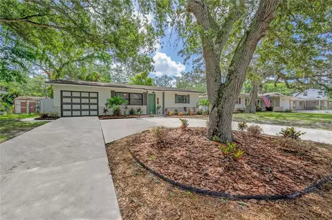 1050 Parkview Ln, Largo, FL 33770