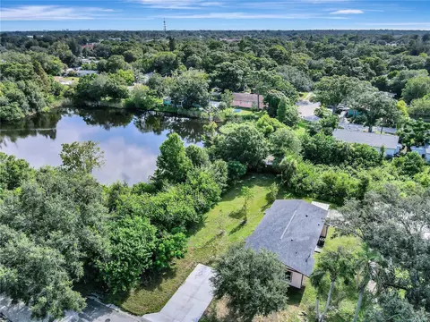 4913 69th St N, Saint Petersburg, FL 33709