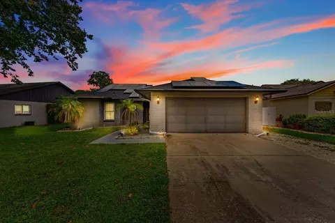 1608 Gunsmith Dr, Lutz, FL 33559