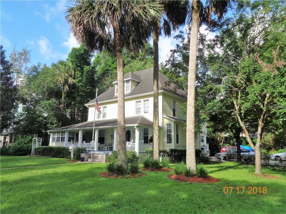  142 N Clara Ave, Deland, FL 32720 photo 1