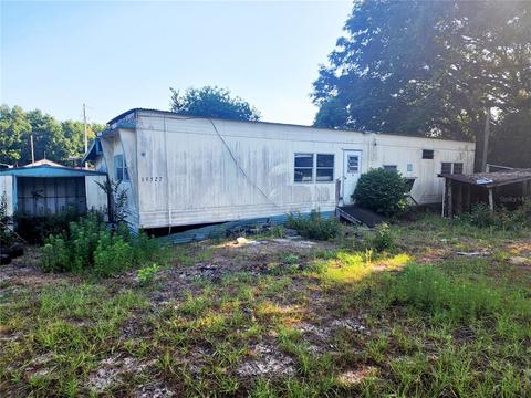 19527 E 12th St, Umatilla, FL 32784 photo 1