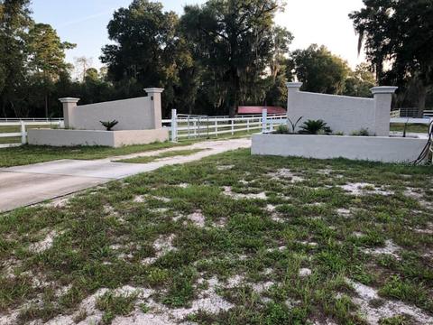 5545 N Us Highway 17, De Leon Springs, FL 32130