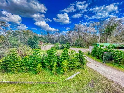 2827 Knudsen Dr, Sanford, FL 32773