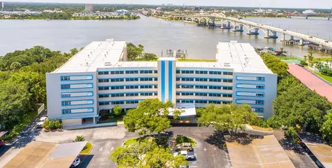 1224 S Peninsula Dr #105, Daytona Beach, FL 32118