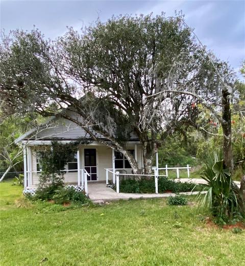 342 N Lakeview Dr, Lake Helen, FL 32744