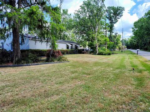 24725 Pearl St, Astor, FL 32102