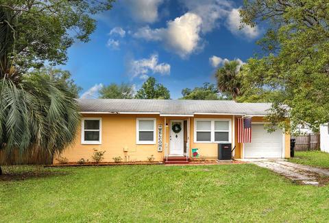 215 N Park Ave, Orange City, FL 32763