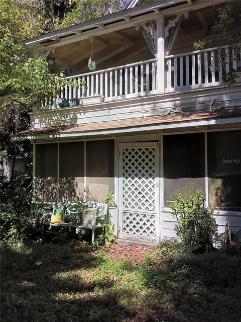 215 Edgewood Ave, Crescent City, FL 32112