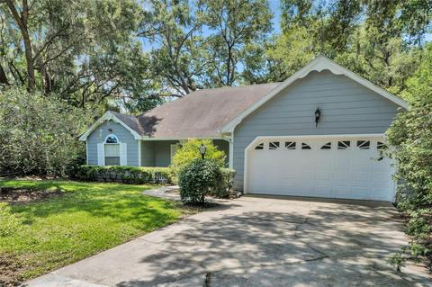 200 Brevity Ln, Deland, FL 32724