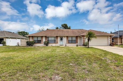 925 Yellowbird Ave, Deltona, FL 32725