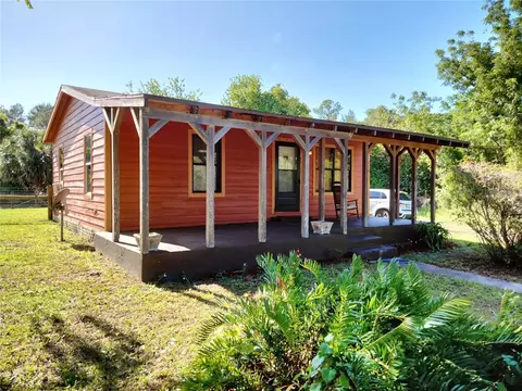 45813 Cedar St, Paisley, FL 32767
