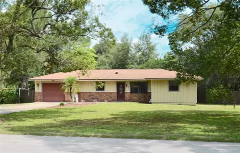 1445 W Euclid Ave, Deland, FL 32720