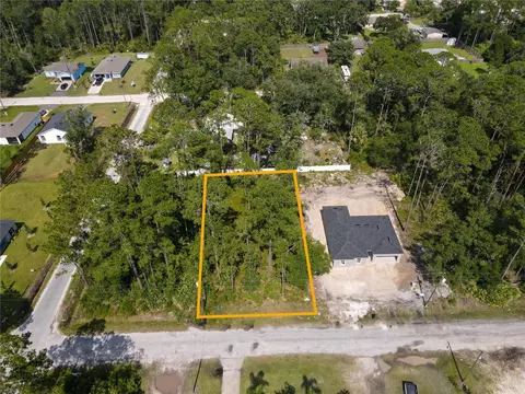 2243 8th Ave, Deland, FL 32724