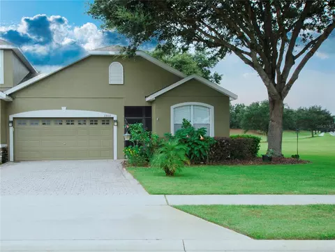 23802 Sardinia Dr, Sorrento, FL 32776