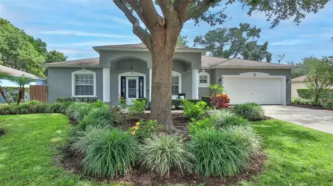 817 Cypress Oak Cir, Deland, FL 32720