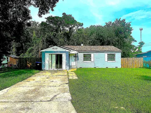 869 Kensington Dr, Orlando, FL 32808