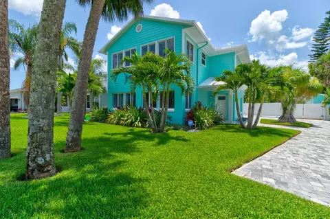 17 Richmond Dr, New Smyrna Beach, FL 32169