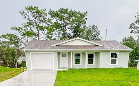 221 Chestnut Ave, Orange City, FL 32763