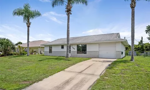 2827 Brighton Ave, Deltona, FL 32738