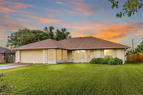 2290 Alton Rd, Deltona, FL 32738