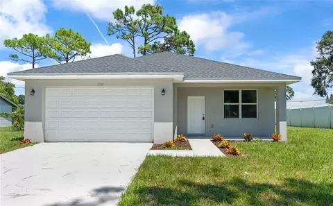 2625 Travelers Palm Dr, Edgewater, FL 32141