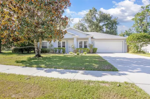 928 Lake Lindley Dr N, Deland, FL 32724