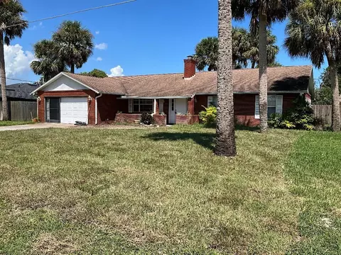 119 Sea St, New Smyrna Beach, FL 32168