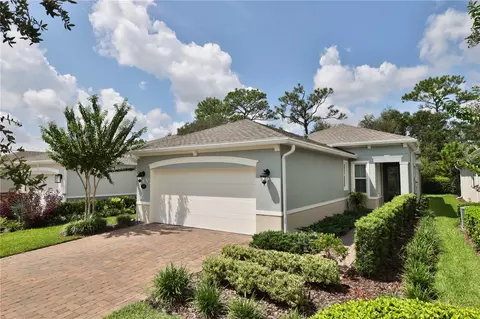 169 Old Moss Cir, Deland, FL 32724