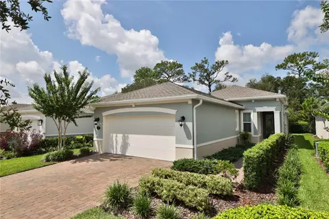 169 Old Moss Cir, Deland, FL 32724