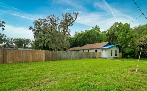 940 E Carolina Ave, Deland, FL 32724