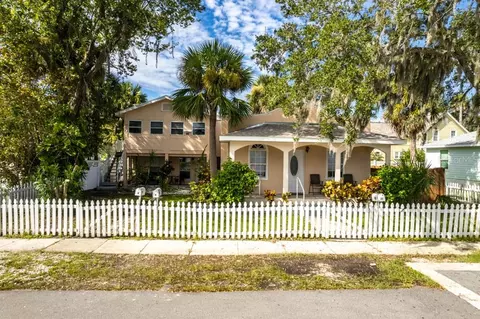 110 N Gardiner Ct, Daytona Beach, FL 32114