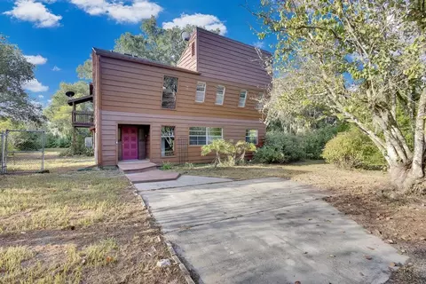 821 E Washington Ave, Pierson, FL 32180